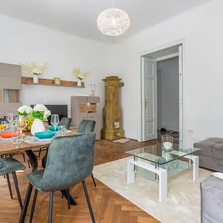 In With Kitchen