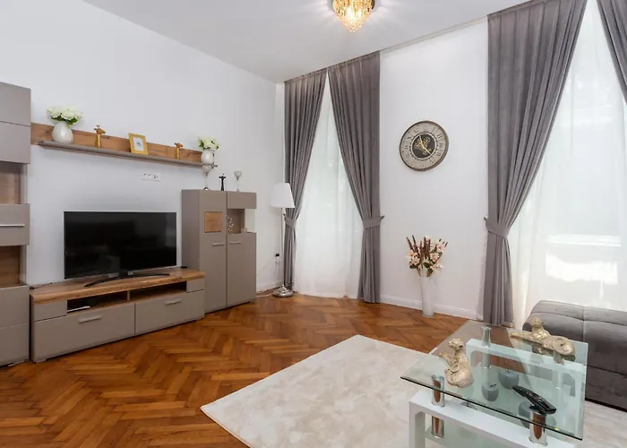 In With Kitchen Apartment Opatija